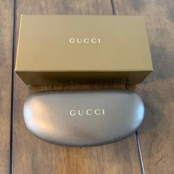 AUTHENTIC GUCCI RED SUNGLASSES - Picture 2 of 6